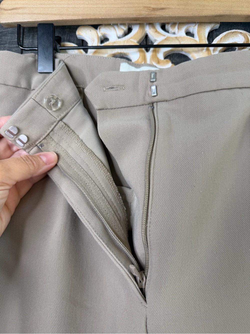 Abercrombie & Fitch Tailored Pants with cuffed hem - Picture 6 of 10